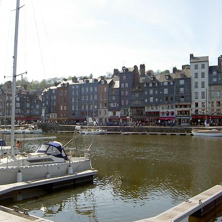 Adonis Hauts De Honfleur Equemauville Exterior photo
